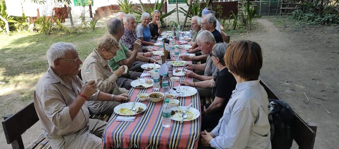 Jyoti Home Bamboo Garden Lodge Majuli エクステリア 写真